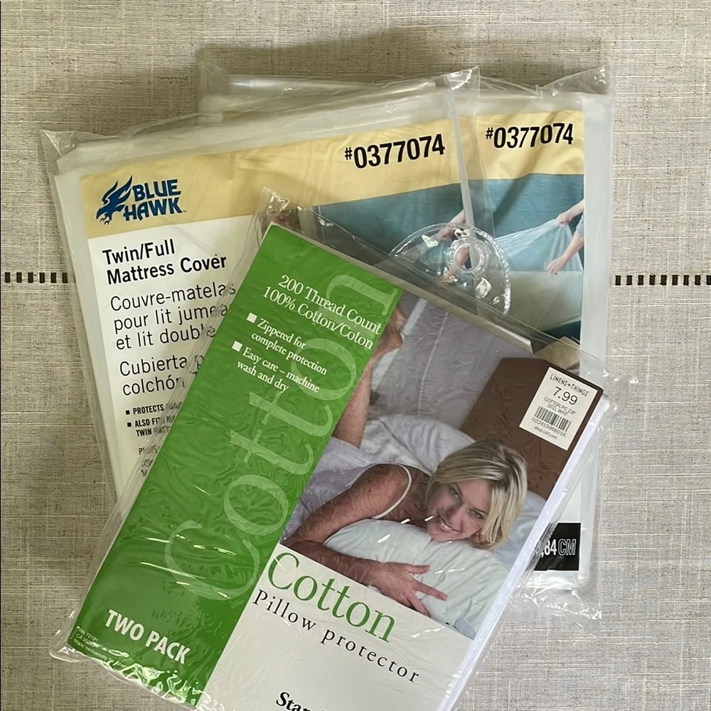 Twin/Full Mattress Covers (2) & Pair of Standard Pillow Protector